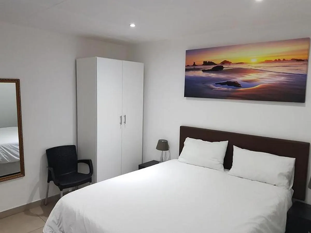 Guest house Room In Guest Room - Annex Lodge Ndabeni Cape Town