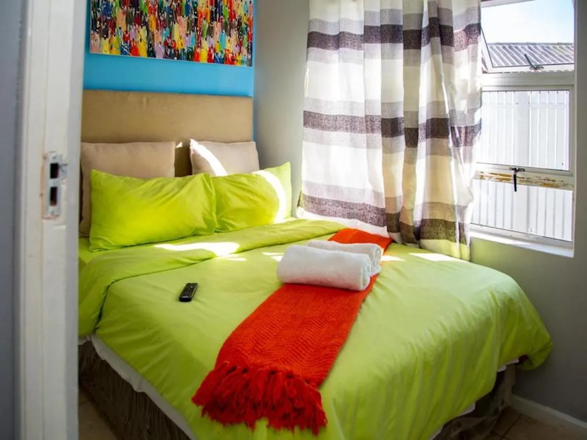 ** Guest house Room In Guest Room - Annex Lodge Ndabeni Cape Town South Africa